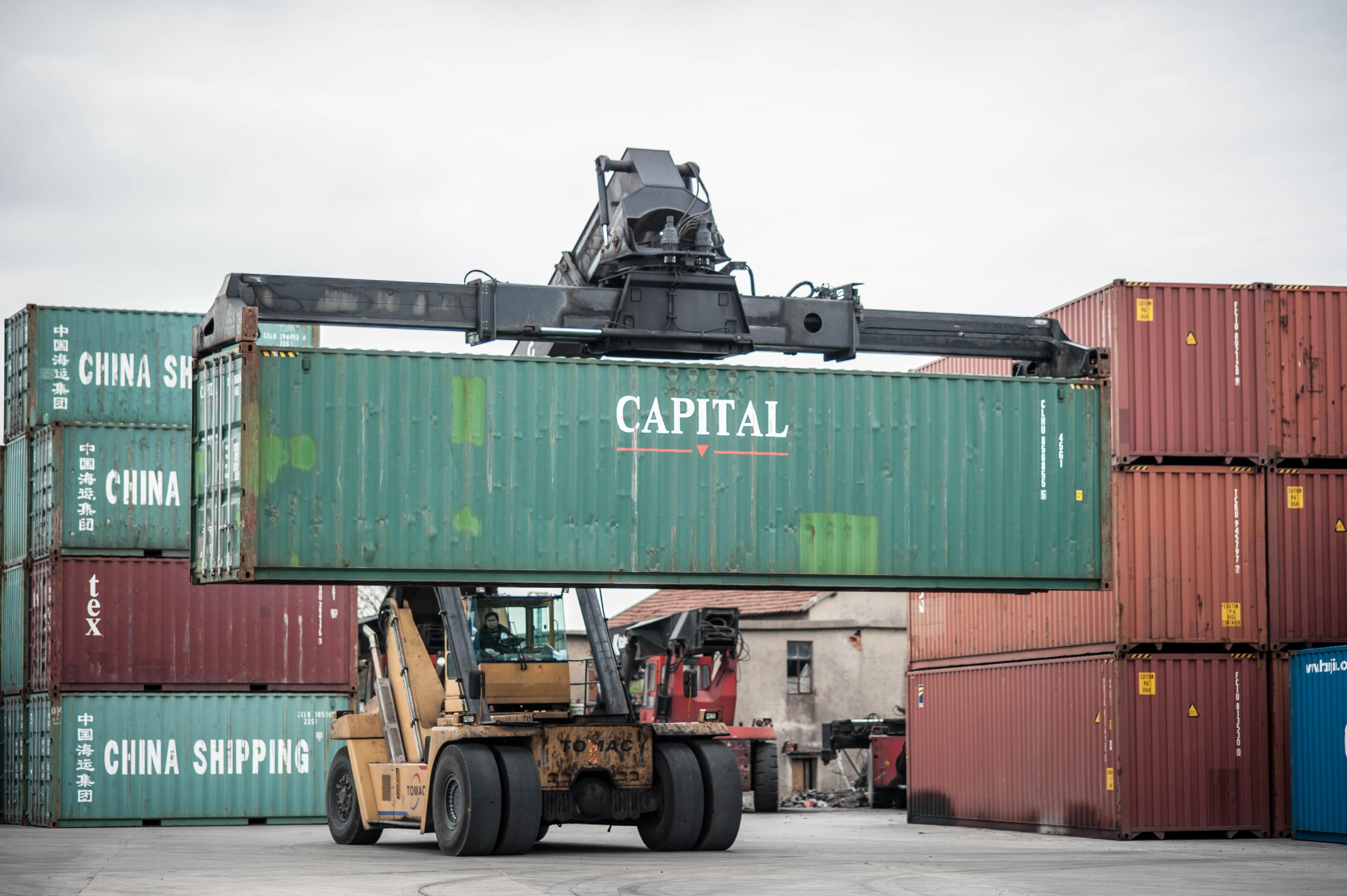 container delivery